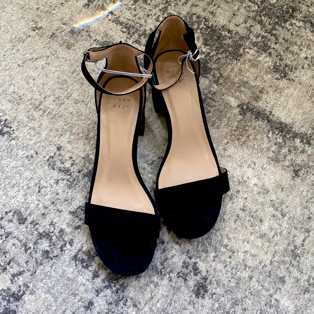 4/$20 Strappy Black Low Heels Shoes